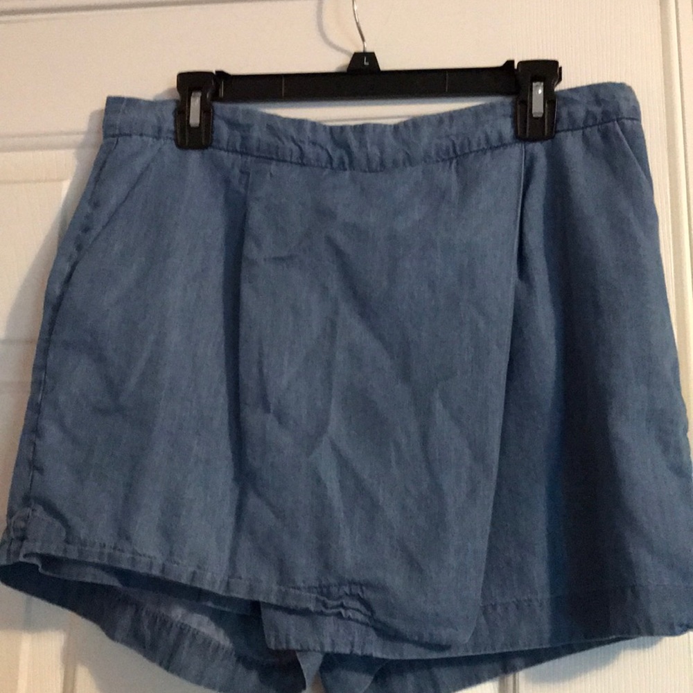 Jean skort